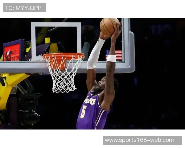 湖人连败期间艾顿表现低迷场均仅得65分和55个篮板命中率不足40